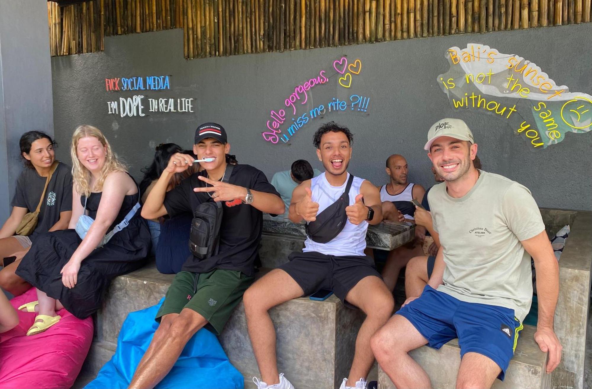 Stellar Capsules Hostel Seminyak  Ngoại thất bức ảnh The crew of the film