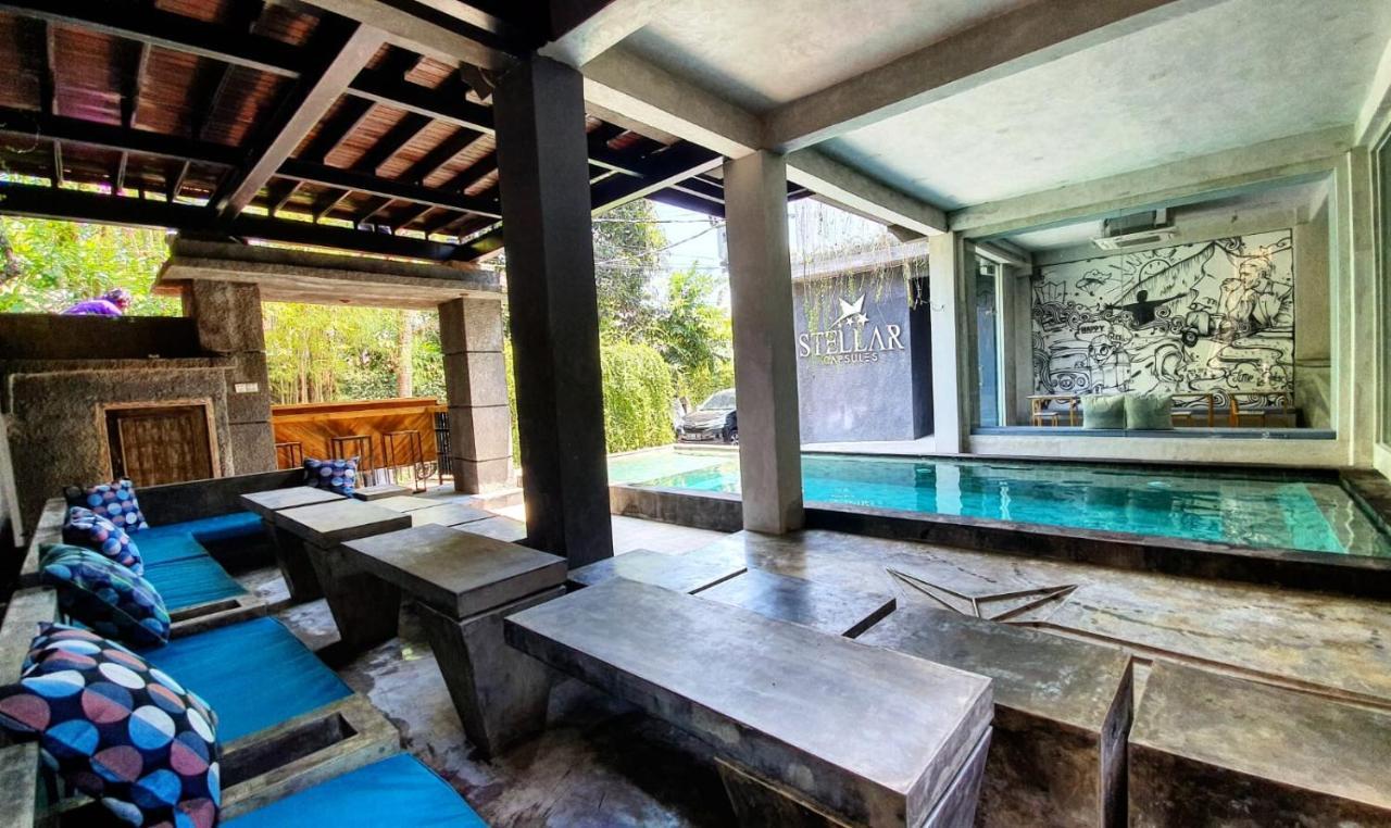 Stellar Capsules Hostel Seminyak  Ngoại thất bức ảnh The interior of the restaurant