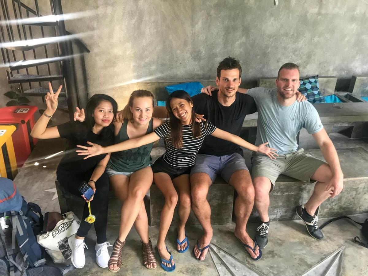 Stellar Capsules Hostel Seminyak  Ngoại thất bức ảnh The team of the Blue Nation Project